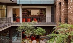 هتل 25hours Hotel The Olympia