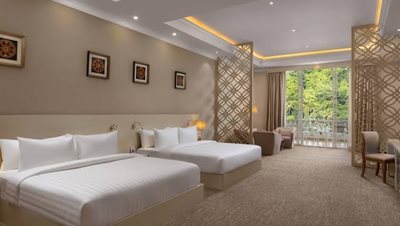 کندی-هتل-The-Golden-Crown-521179