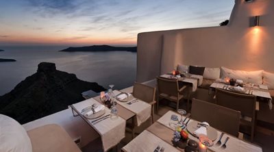 سانتورینی-هتل-Kapari-Natural-Resort-521928