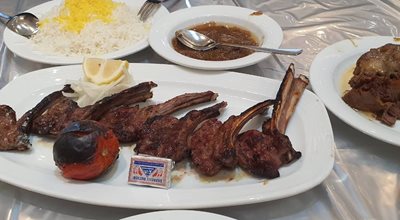 مشهد-رستوران-پسران-کریم-522011