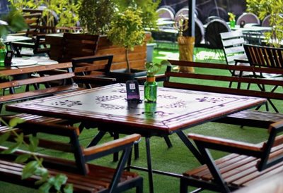 مشهد-کافه-رستوران-بوم-لانژ-مشهد-522072