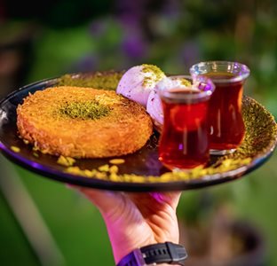 مشهد-کافه-رستوران-بوم-لانژ-مشهد-522063