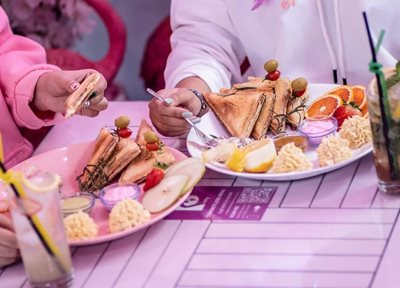 مشهد-کافه-پینکی-روم-مشهد-522073