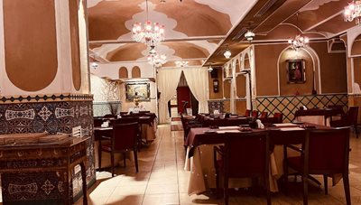 تهران-رستوران-سنتی-مانداک-522401