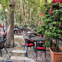 رستوران لادن جاده چالوس