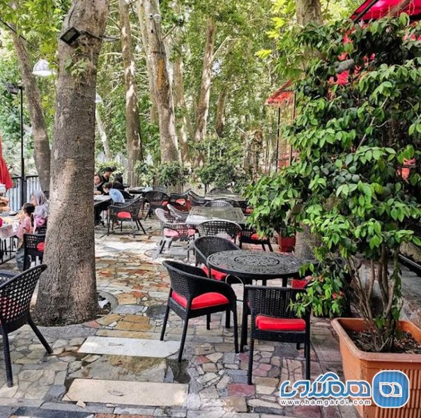 رستوران لادن جاده چالوس