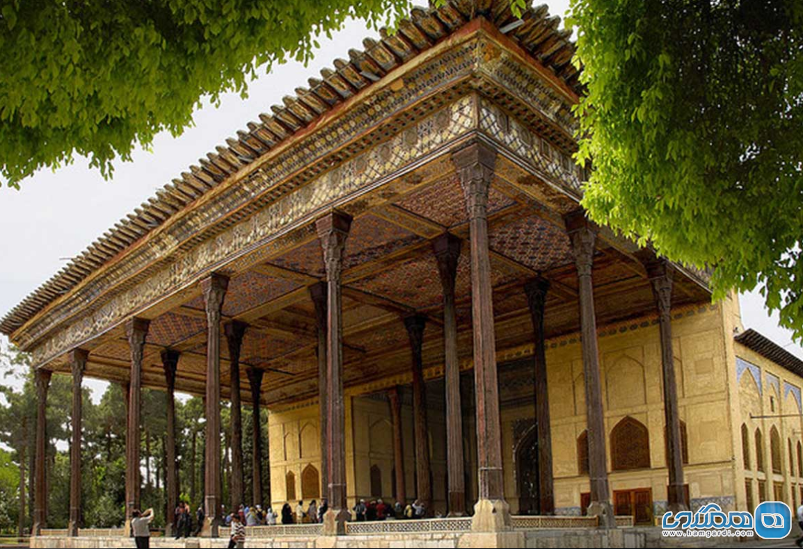 کاخ چهلستون اصفهان