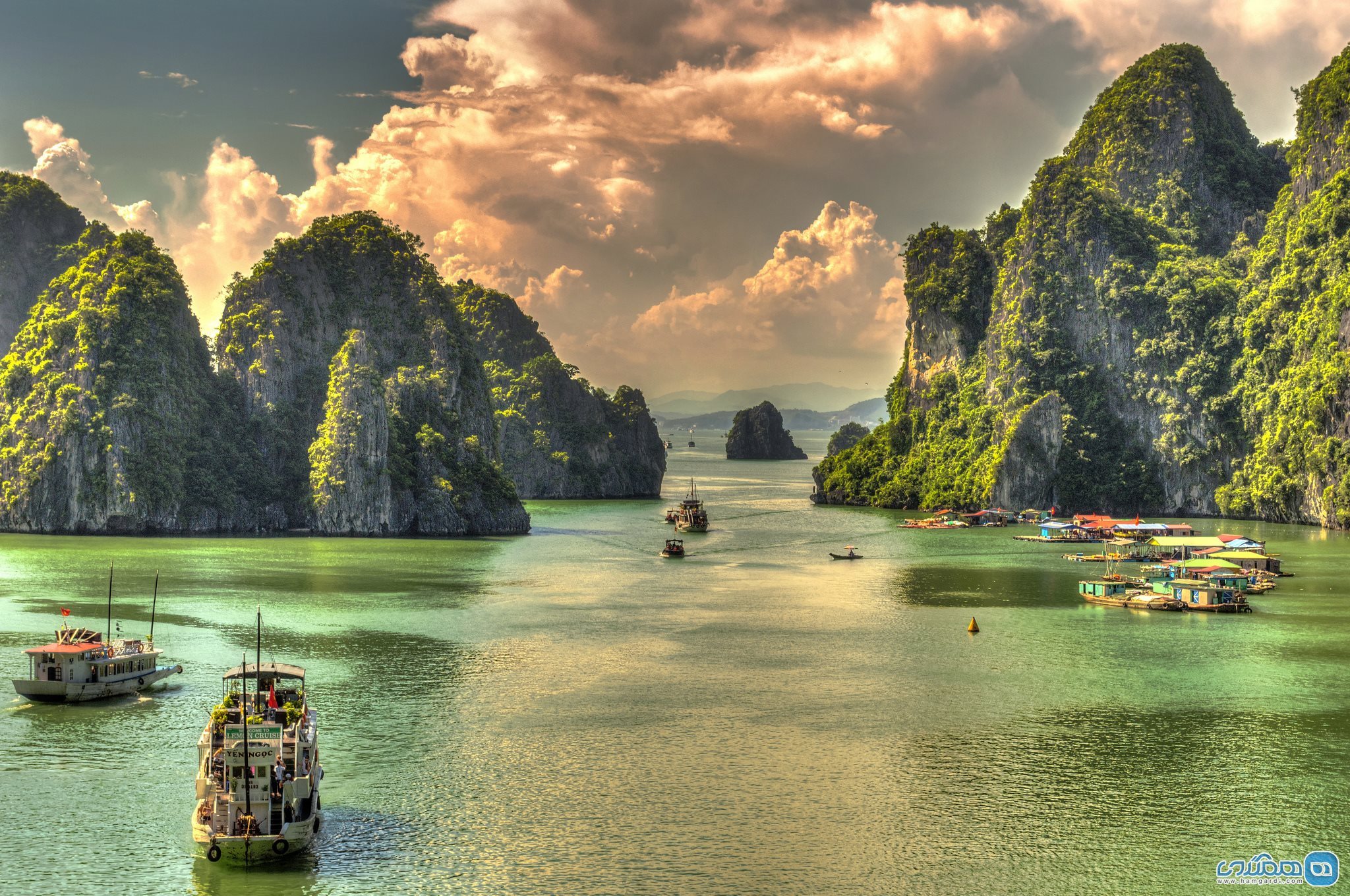 خلیج هالونگ بای در ویتنام 