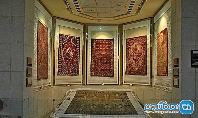 معیار فرشهای موزه