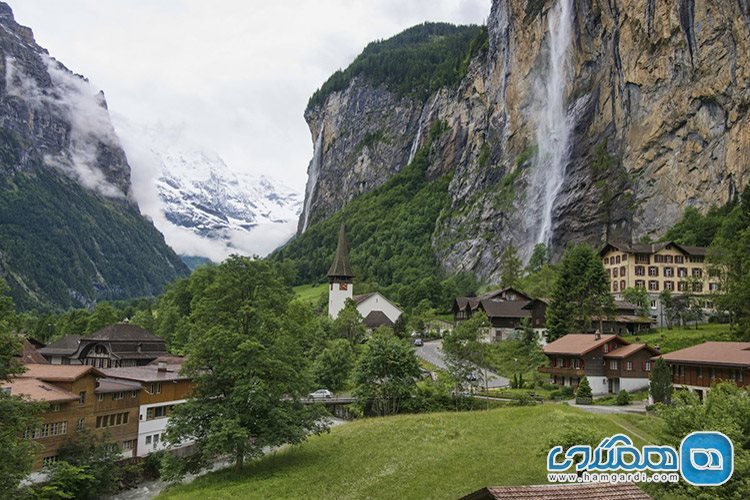 آبشار استاباخ در سوئیس