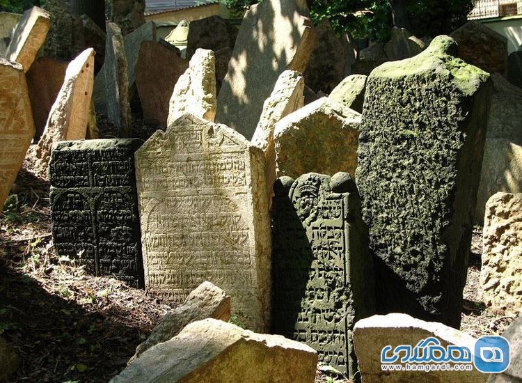 قبرهای یهودیان در قبرستان پراگ