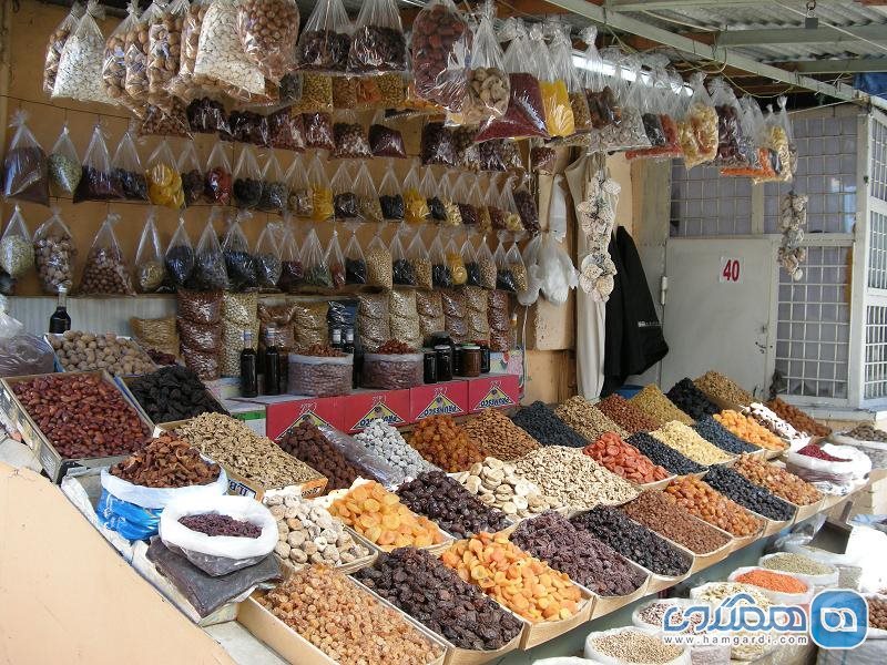 بازار روباز باکی تاخیل در خیابان علیار علیف 