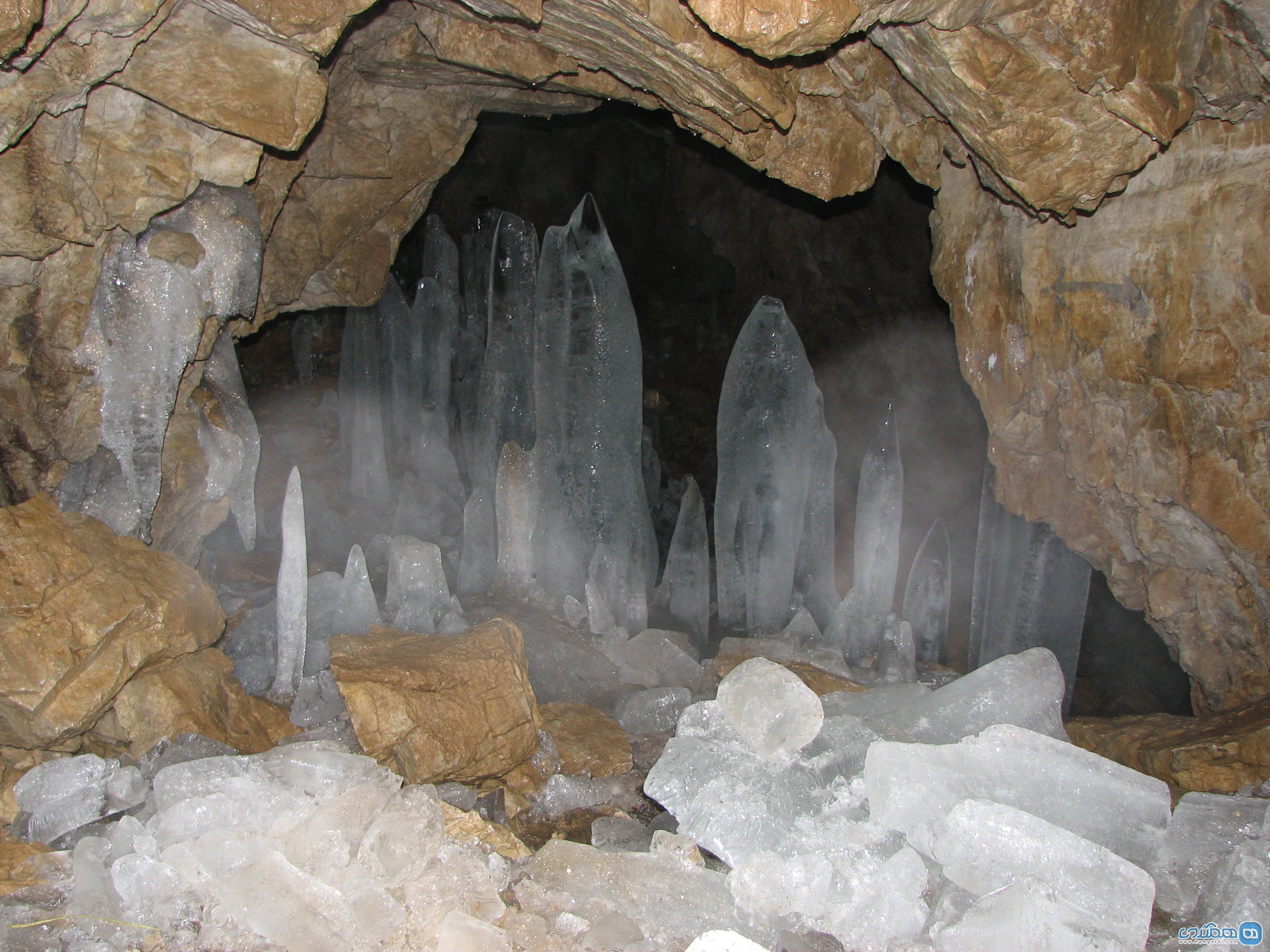 غار یخ مراد