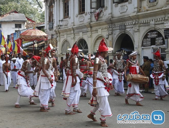 نمایش های رقص و طبل زنی سنتی کندیان Kandyan 