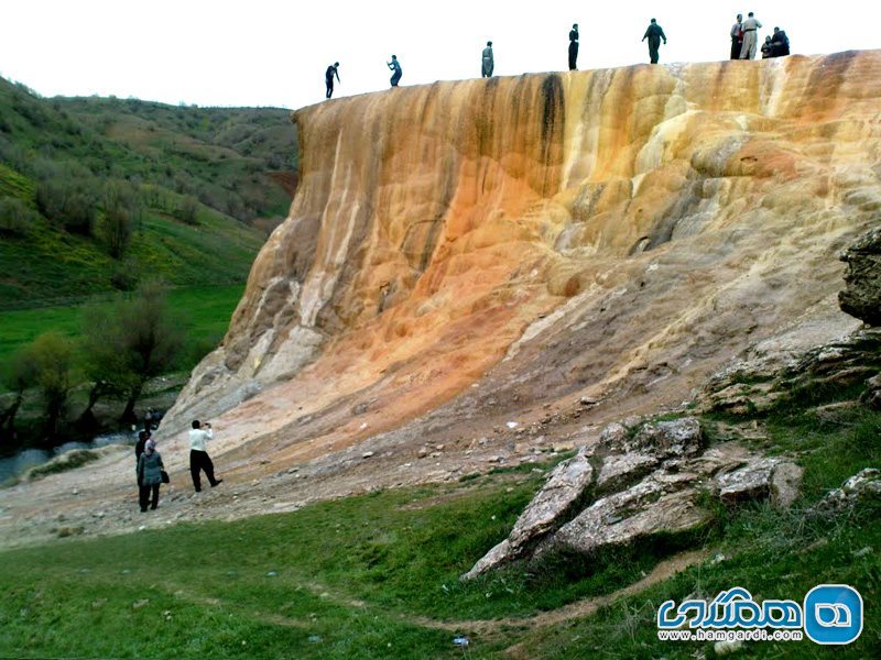چشمه آب معدنی گراوان در آذربایجان غربی ( عکس)