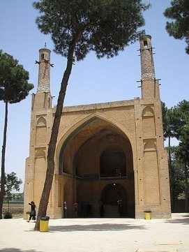 منارجنبان در اصفهان