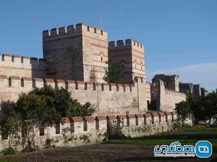 دیوار قسطنطنیه