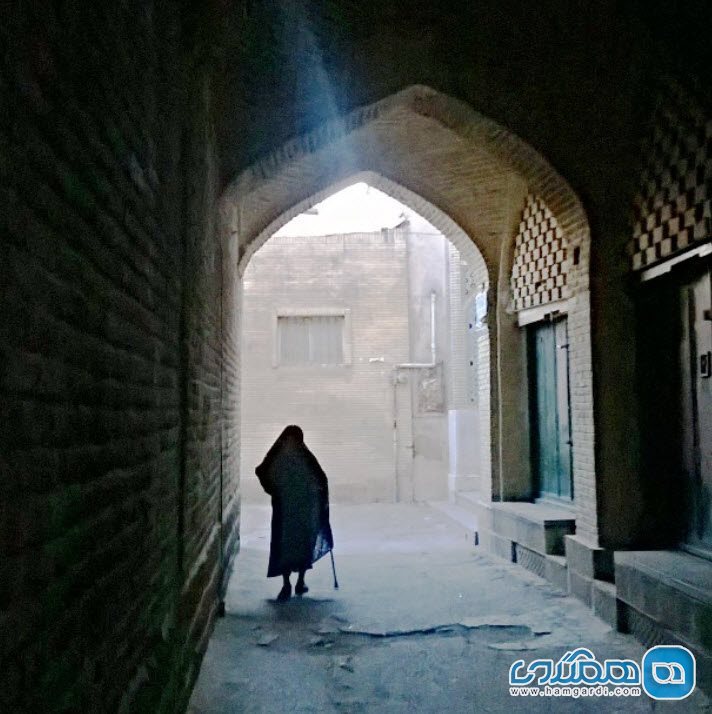 راسته گذر سنگ سیاه در شیراز