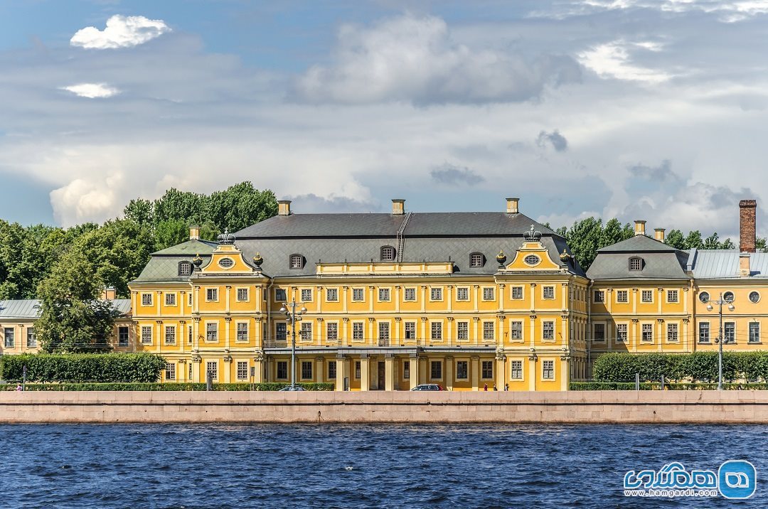کاخ منشیکف Menshikov Palace