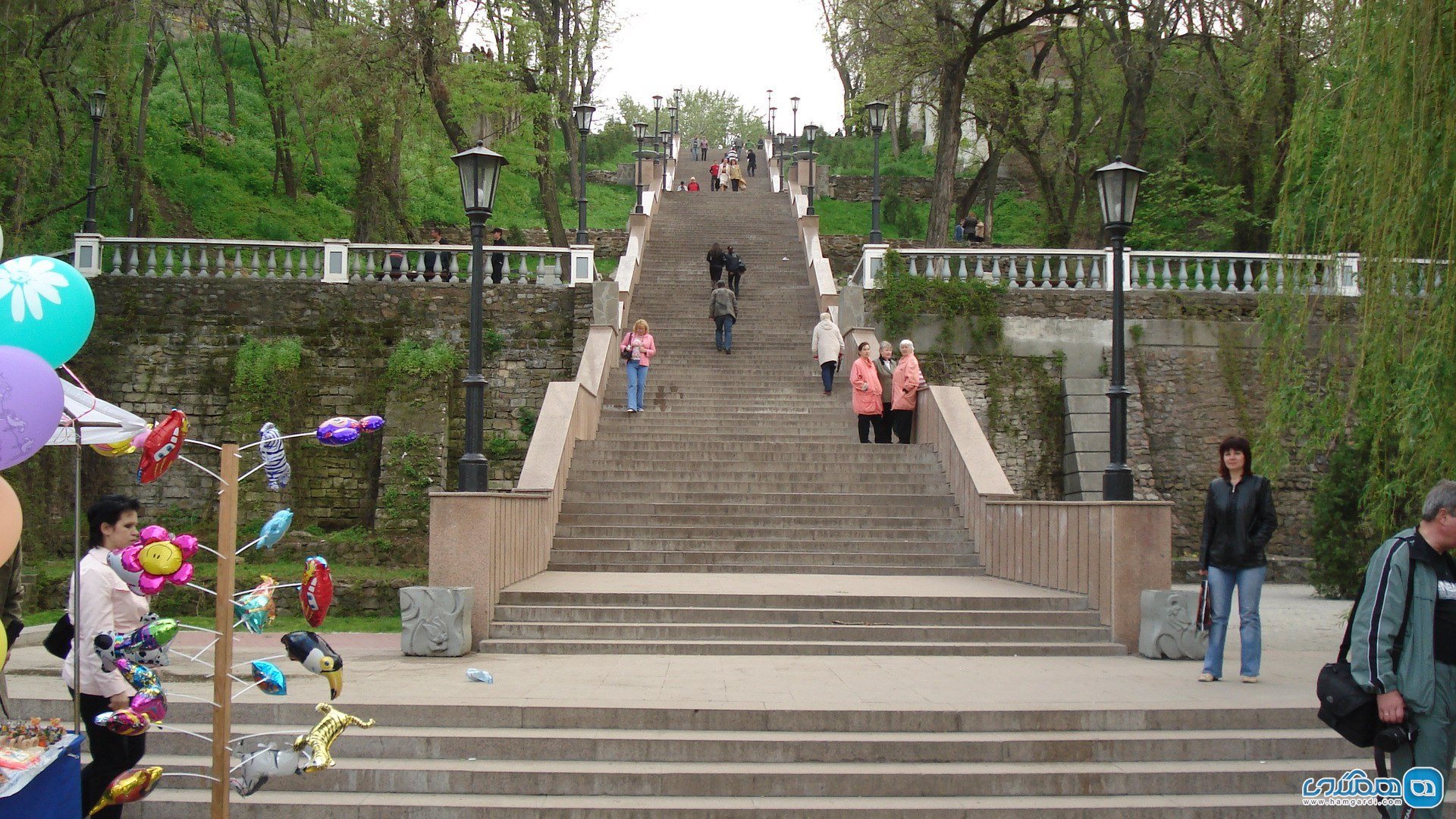 پلکان سنگی Stone stairway