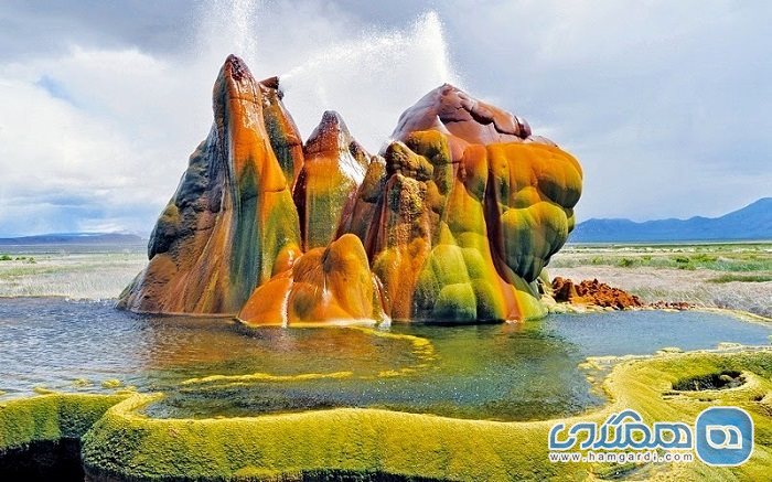 آبفشان پرواز (Fly Geyser)