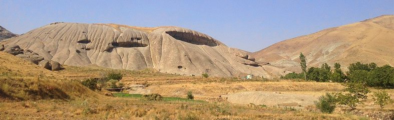 ایوان سنگی نیاق 0