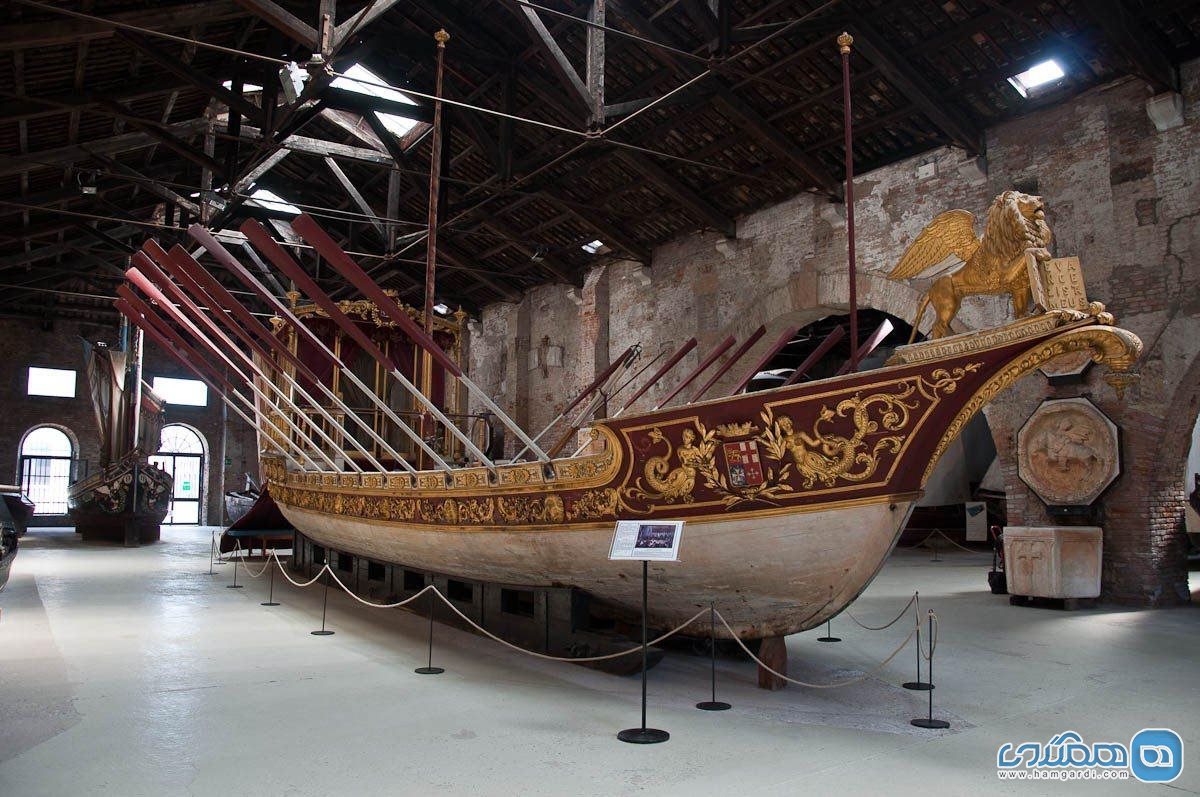 انبار مهمات و موزه ی تاریخ دریانوردی | The Arsenal and the Museum of Naval History