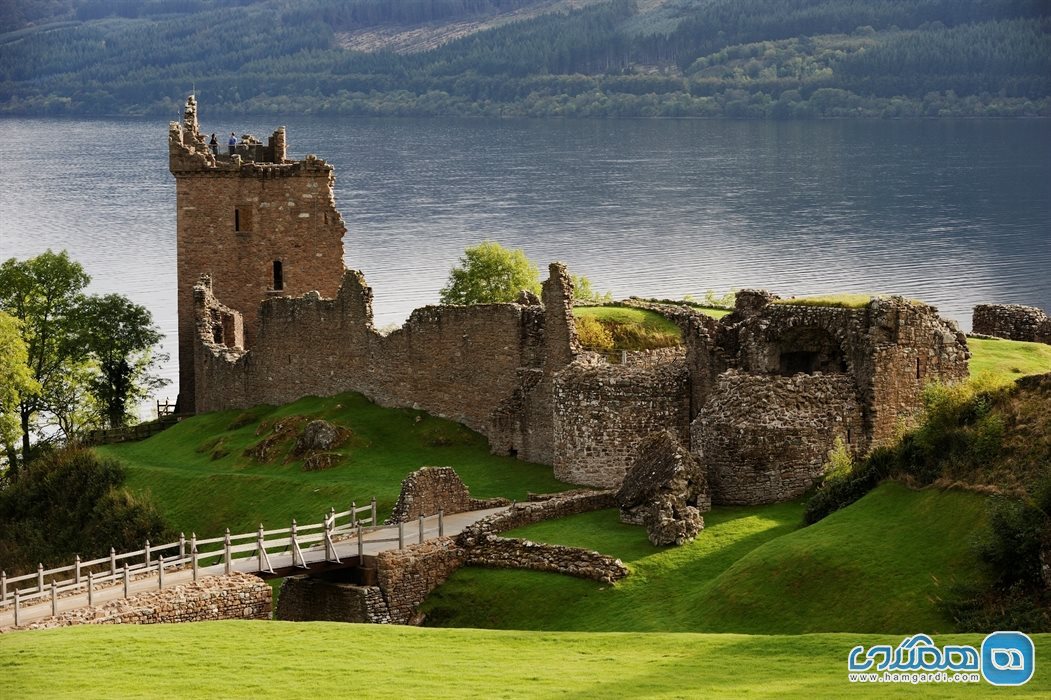 Urquhart Castle , Inverness-shire