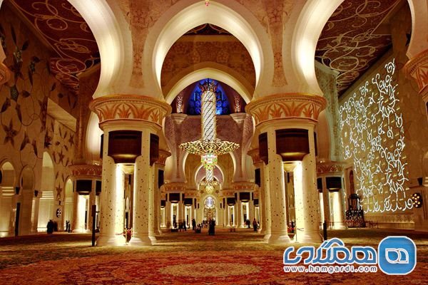آشنایی با مسجد جامع شیخ زاید در ابوظبی کشور امارات متحده ی عربی