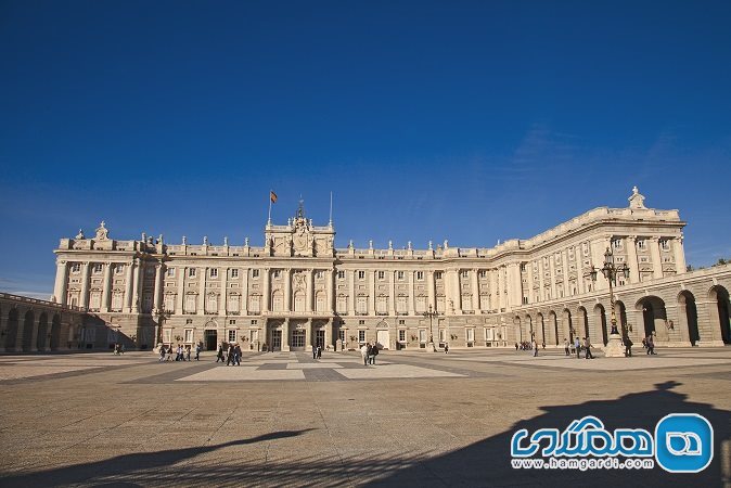 جاهای دیدنی مادرید : قصر سلطنتی