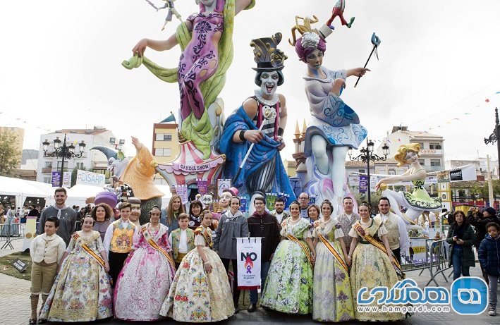 جشنواره لاس فالاس در اسپانیا / عبور فالا ها از خیابان های والنسیا