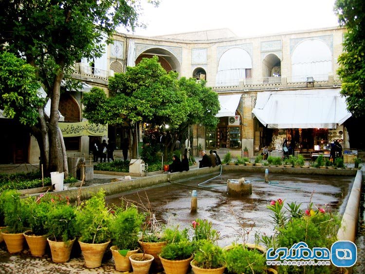 حوض وسط بازار مشیر شیراز