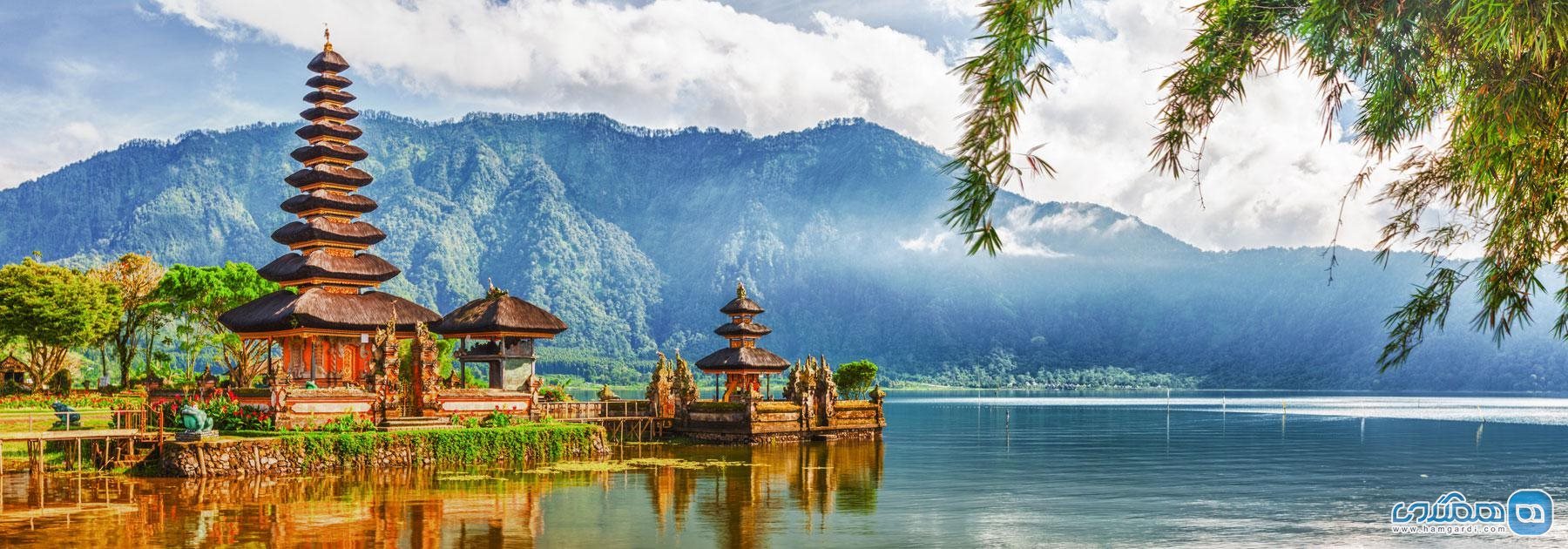 اندونزی با 5 دین رسمی