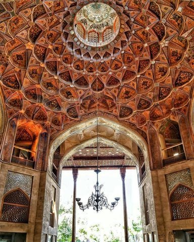تاریخچه کاخ هشت بهشت اصفهان