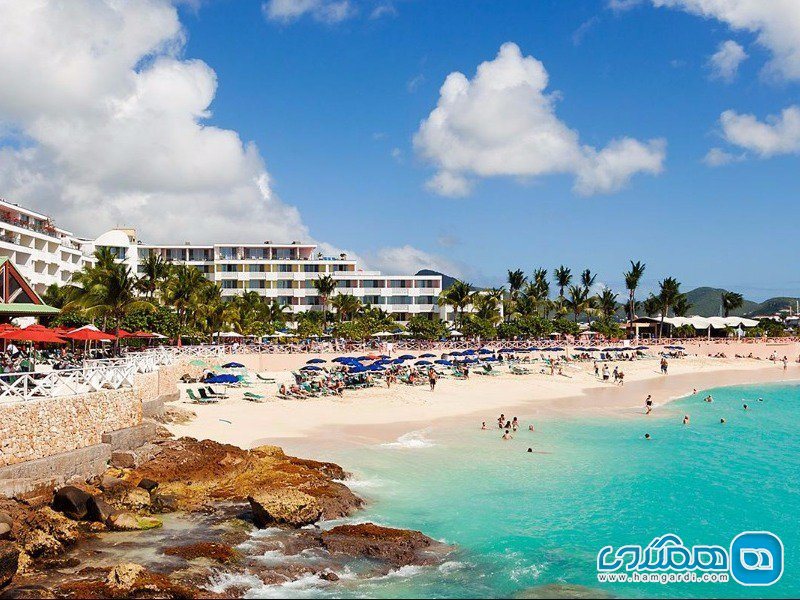 مرکز اقامتی ساحلی سانستا ماهو Sonesta Maho Beach Resort در سنت مارتن St. Maarten