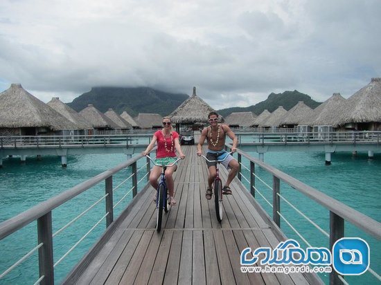 دوچرخه سواری در سواحل بورا بورا