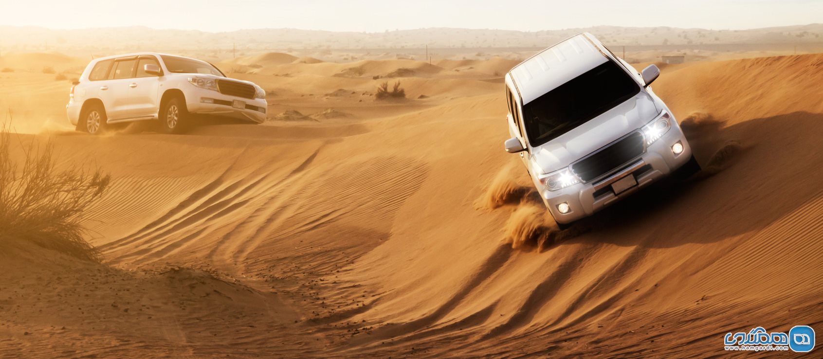 ماشین سواری در صحرای دبی