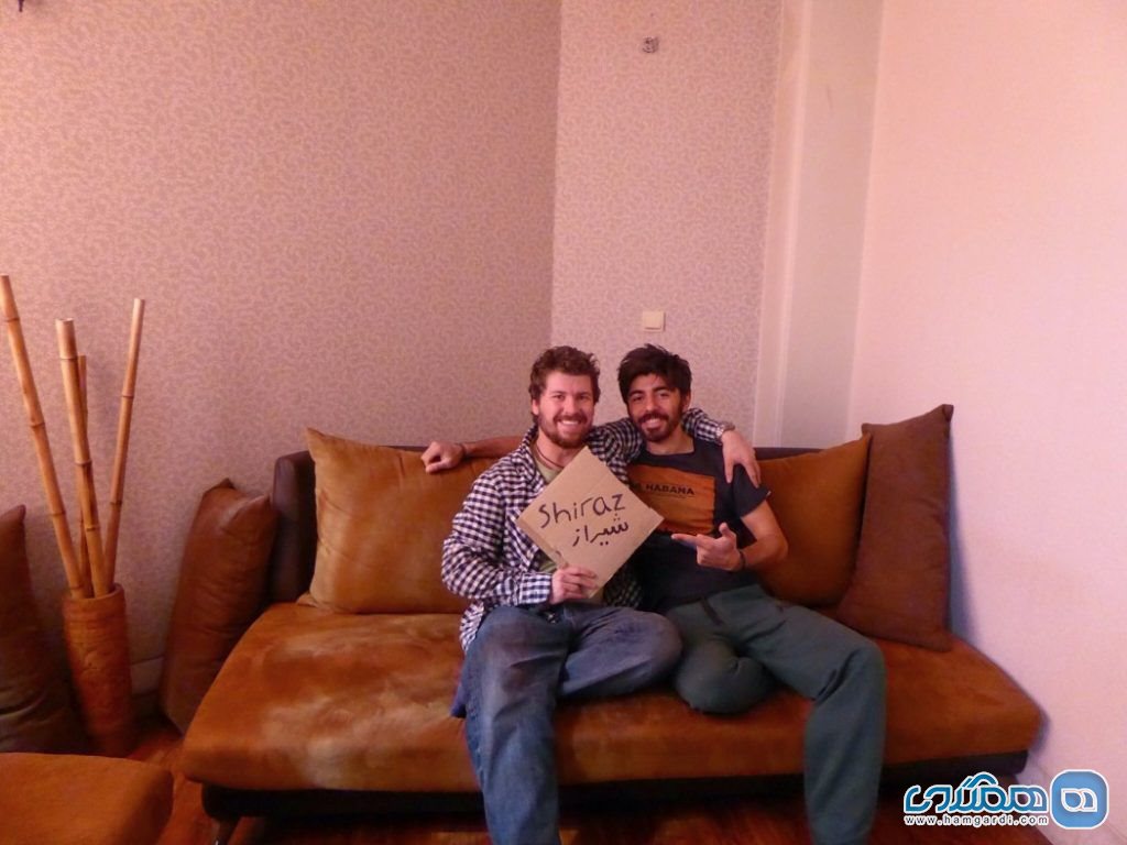 چگونه به جامعه کاوچ سرفینگ Couchsurfing بپیوندیم !؟