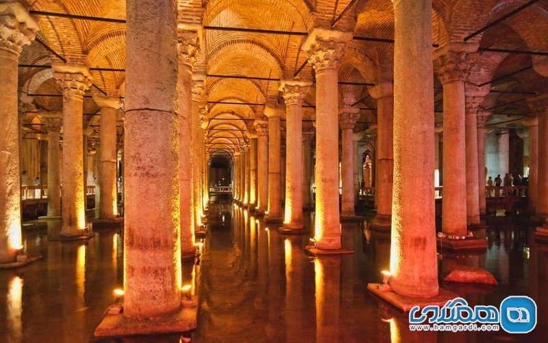 آب انبار باسیلیکا (Basilica Cistern) در استانبول