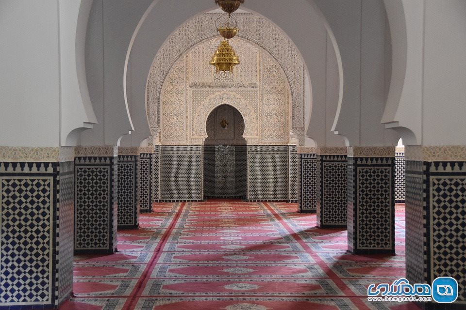 کارهایی که باید انجام دهید : بازدید از مسجد ها و نقاط فرهنگی