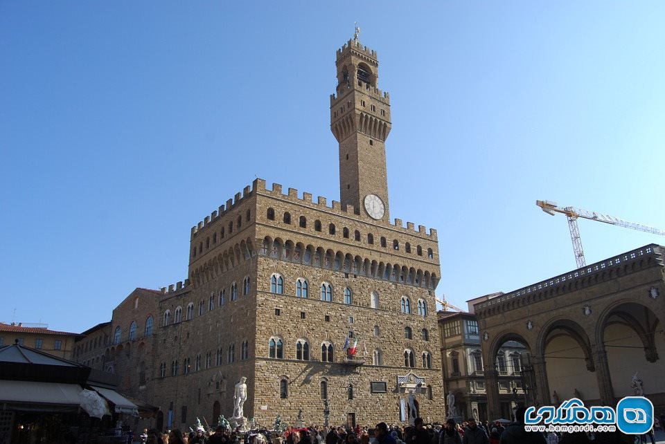 سالن های خیره کننده قصر وکیو Palazzo Vecchio را کشف کنید