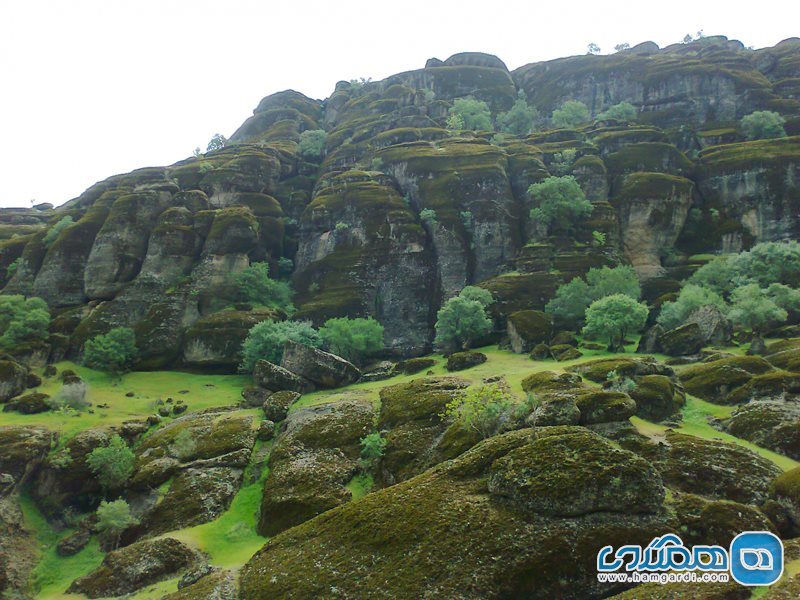 مجموعه توریستی و گردشگری مخمل کوه