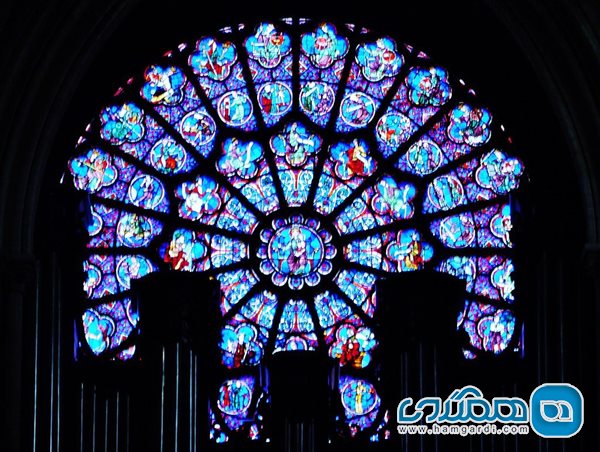 آینه کاری کلیسای نوتردام پاریس
