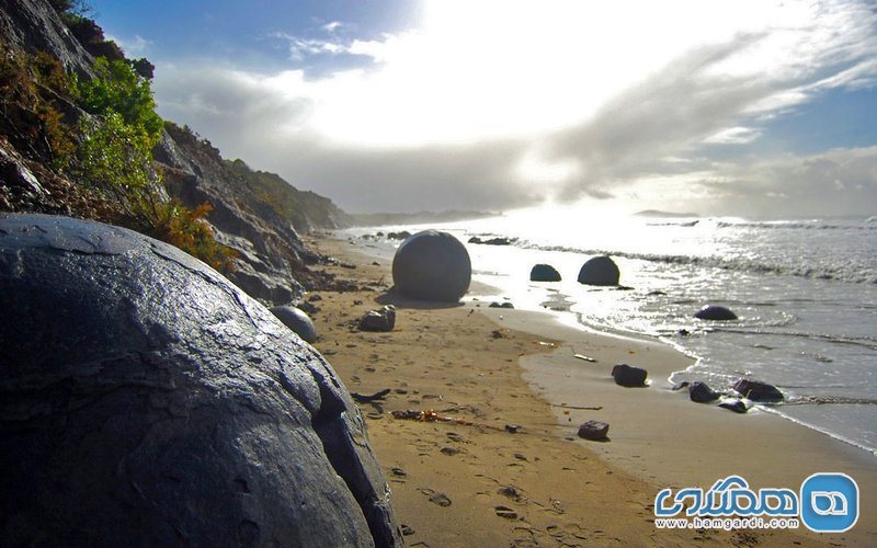 تخته سنگ های موراکی Moeraki Boulders در نیوزیلند