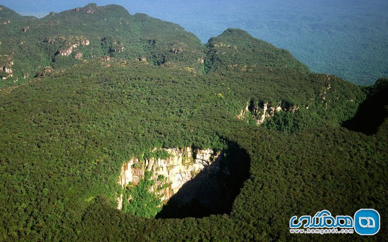 سوراخ های چاه ساریساریناما Sarisariñama در ونزوئلا