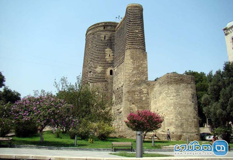 دیوارهای شهر باکو
