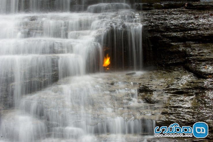 آبشار اترنال فلیم Eternal Flame Falls در نیویورک