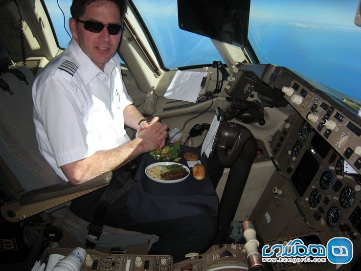 نکات مهم در مورد پرواز که خلبان ها می دانند : غذایی که خلبان ها می خورند متفاوت است