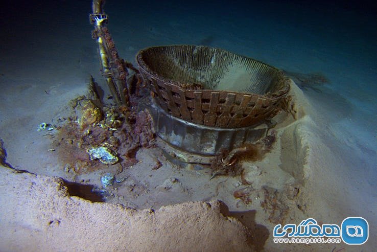 چیزهای عجیب و اشیاء جالب زیر آب : موتور های آپولو یازده در اقیانوس اطلس