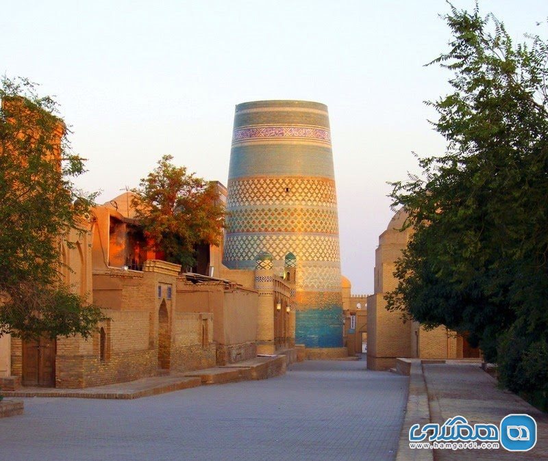 معماری مناره کالتا مینور ازبکستان